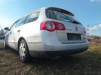 VW Passat B6 stříbrná a černá 3.2 V6 184kw náhradní díly - 7