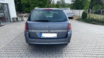 Opel Astra Caravan 1.7CDTI 16V 74 KW, RV 10/2005 - 7