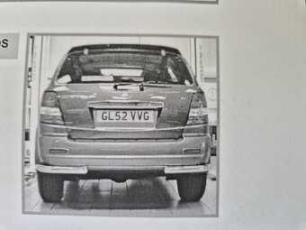 ochranný chromový rám zadního nárazníku Kia Sorento model 20 - 7