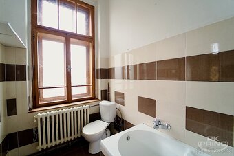 Rodinný dům 657 m2, na pozemku 891 m2, obce Hrobce, Litoměři - 7