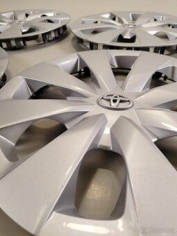 Poklice Toyota 15" 4ks - 7