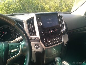 TOYOTA LANDCRUISER 200 V8 DIESEL Model 2021 R. V. 1O/2020 - 7