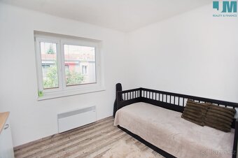 Soukromí, zahrádka i půda k bytu 2+kk, 39 m2 - Brno, Královo - 7