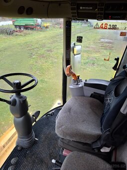 Predám kombajn New Holland CS 660 - 7