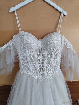 Elegantní svatební šaty - 7