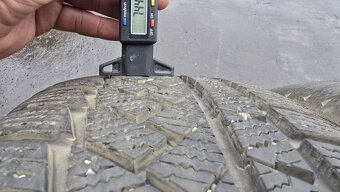 Zimní pneu 225/55/16 Continental - 7