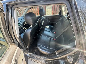 Ford Focus kombi MK1 - 7