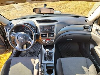 Subaru Impreza 2.0 D - 7