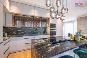 Prodej rodinného domu, 203 m², Zlatá - 7