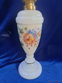 Petrolejová lampa z kostního skla - 7