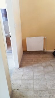 PRONÁJEM KOMERČNÍCH PROSTOR - 7