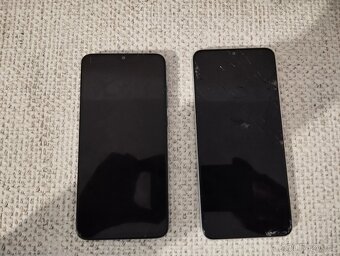 Mobily na náhradní dily - 7