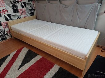 Sestava dětského pokoje včetně postele, skříní, psac. stolu - 7