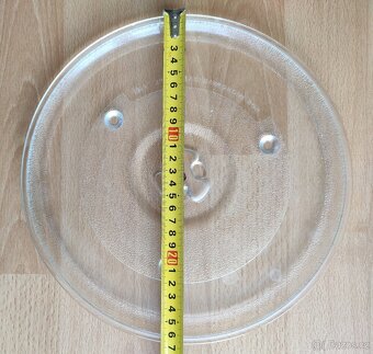 nůž,obal,váha kuchyň.do 5 kg 50,- talíř do MW 26,5 cm 100,- - 7