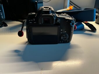 Canon EOS 77D + Příslušenství - 7