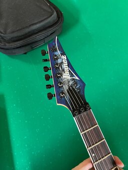 IBANEZ S770 Elektrická kytara + KOMBO BOSS Katana Artist - 7