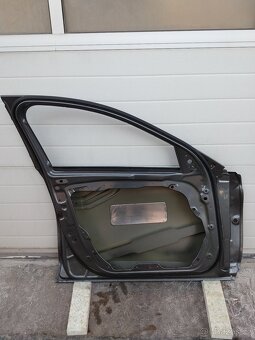Mercedes benz W205 - dva skelety dveří + lampa - 7