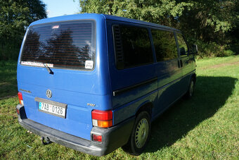 Volkswagen Caravelle T4 2,5 TDi 75 kW, 9 míst - 7