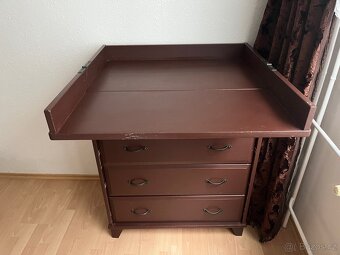 Dětská postýlka 120x60 + matrace a komoda - 7