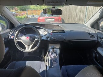 HONDA CIVIC FK1 - 7