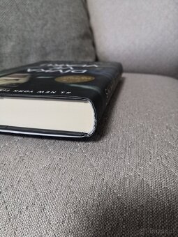 Dívka ve vlaku (Paula Hawkins) filmový přebal 2. vydání - 7