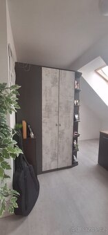 Šatní skříň - 7