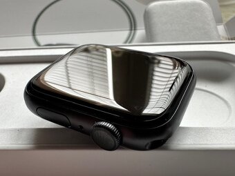 Apple Watch 6 44mm Space Gray Aluminium Case - 7