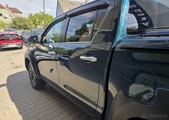 Toyota Hilux 2.8-4x4-EXECUTIVE-TAŽNÉ 3,5t - 7