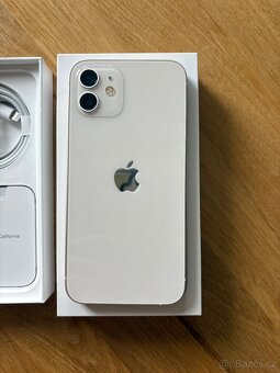 Prodám iPhone 12 - 7