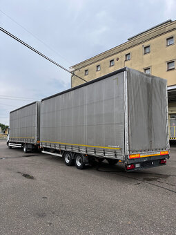 Plachtové vozidlo Iveco Eurocargo 80E22 + shrnovací přívěs - 7