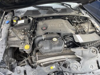Jaguar XJ 3,0V6D 202kw X351 - 7