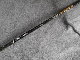 EXTRALIGOVÁ HOKEJKA PROFI BAUER SUPREME 1S levá-HRÁČ HERMAN - 7