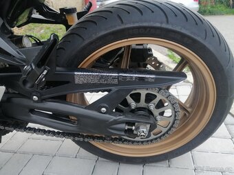 Kawasaki ZR 750N - 7
