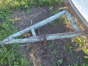 Plošina za traktor na kontejner Avia - 7