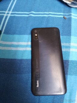 Prodám mobilní telefon na díly nebo na opravu - 7