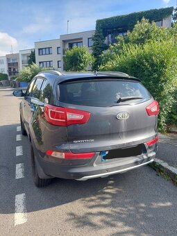 Kia Sportage 2.0 CRDi, 100 kW, 4x4, 2010 - 7