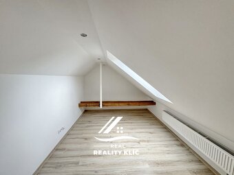 Pronájem mezonetového bytu 2+kk, 55m2, ul. U Hřiště , Ost - 7