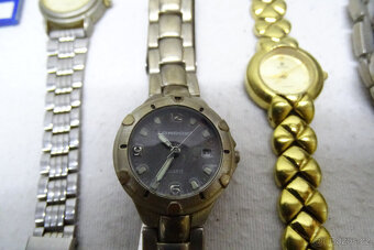 Hodinky dámské různé 11 ks - 7