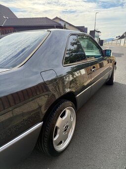 Mercedes-Benz E-Class Coupé 🇩🇪 C124/W124 - 7
