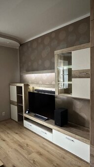 Obývací stěna a skříň - 7