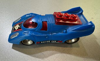 Autíčko na setrvačník - 7