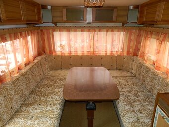 Velký dvouosý karavan Tabbert pro 7 osob - 7