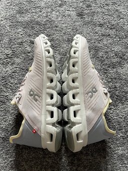 On Running, model Cloud 6 Push, velikost 39 - 7