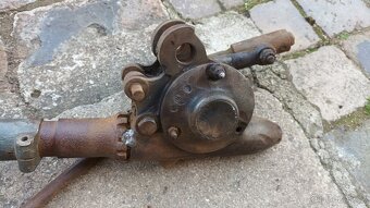 Neznámá převodka řízení z autoveterána - 7