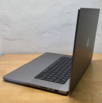 MacBook Pro 16” 2021/32GB RAM/M1 PRO/1TB SSD/Záruka - 7