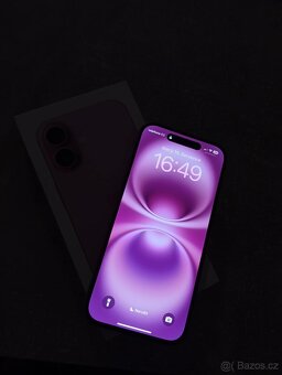 Prodám IPhone 16 128GB - 7