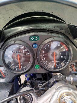 Honda cbr125 r - 7