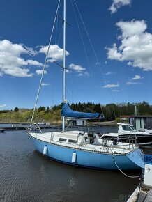 Kajutová plachetnice C&C30 - 7