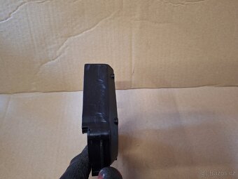 Ochranný kryt řetězového kola Kawasaki KMX 125 - 7