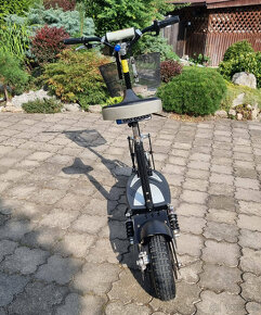 Prodám elektrokoloběžku Nitro Scooters - 7